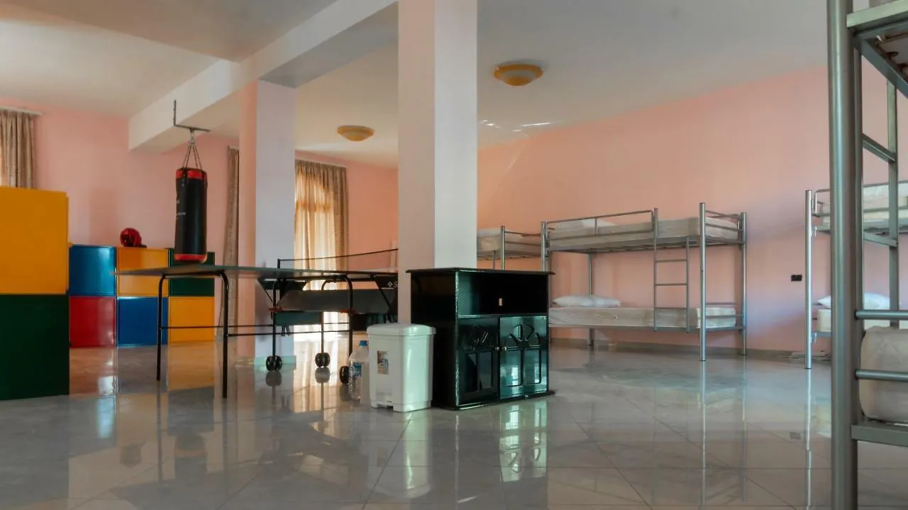 Luckyshine Hostel Vlore