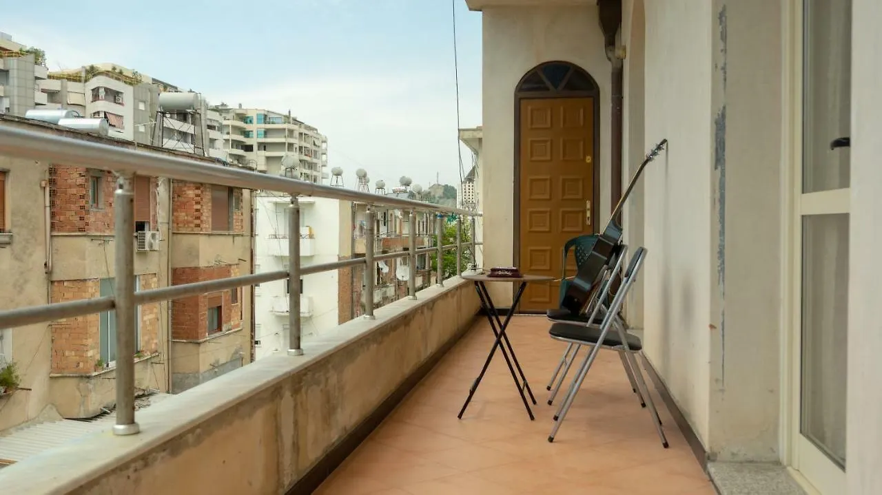 Luckyshine Hostel Vlore
